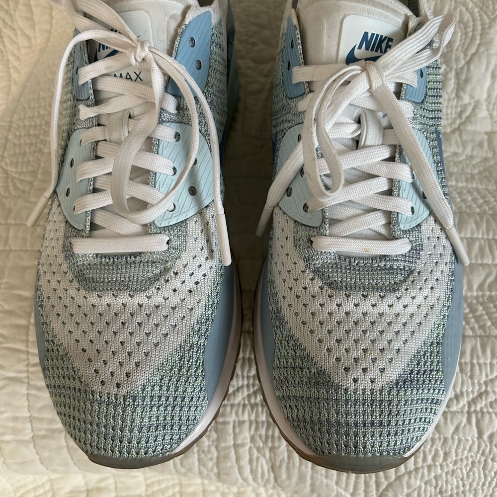 Nike Women’s Air Max 90 Flyknit Ultra in Light Armory Size 9.5 - Picture 5 of 7